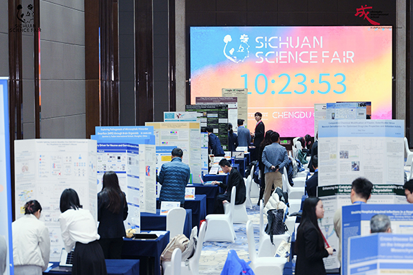https://cdis-web-assets.oss-cn-hangzhou.aliyuncs.com/dsgf1531.png